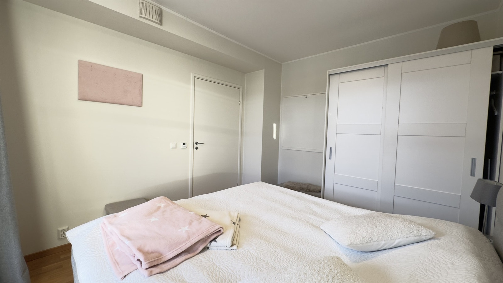 Soverom. Galleribilde