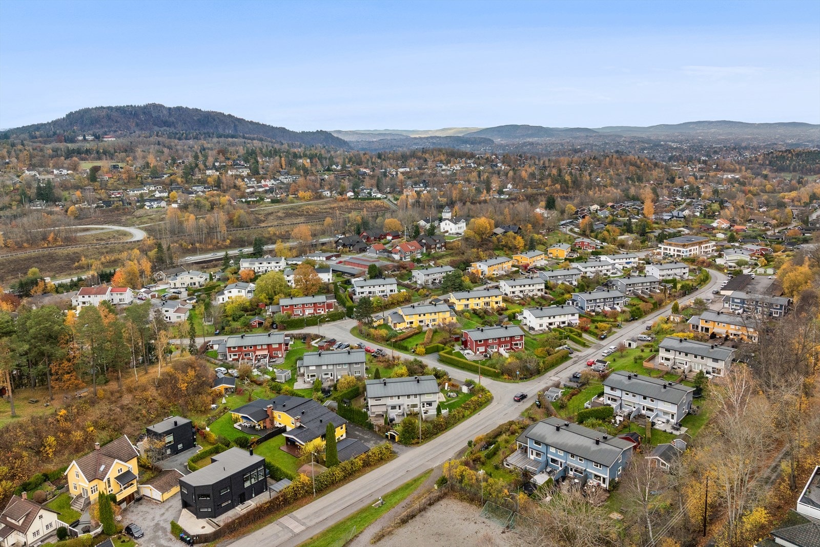 Velkommen til ditt nye nabolag! Undelstad er et barnevennlig område, hvor det kryr av barn i alle aldre. Galleribilde