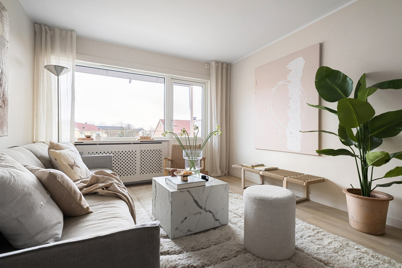 Fra stuen er det videre adkomst til en flott balkong på 5 kvm Galleribilde