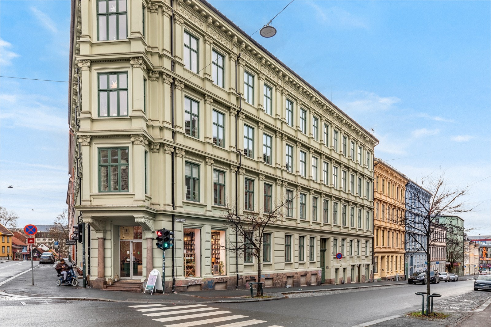 Rosteds gate 15B - Fasade Galleribilde