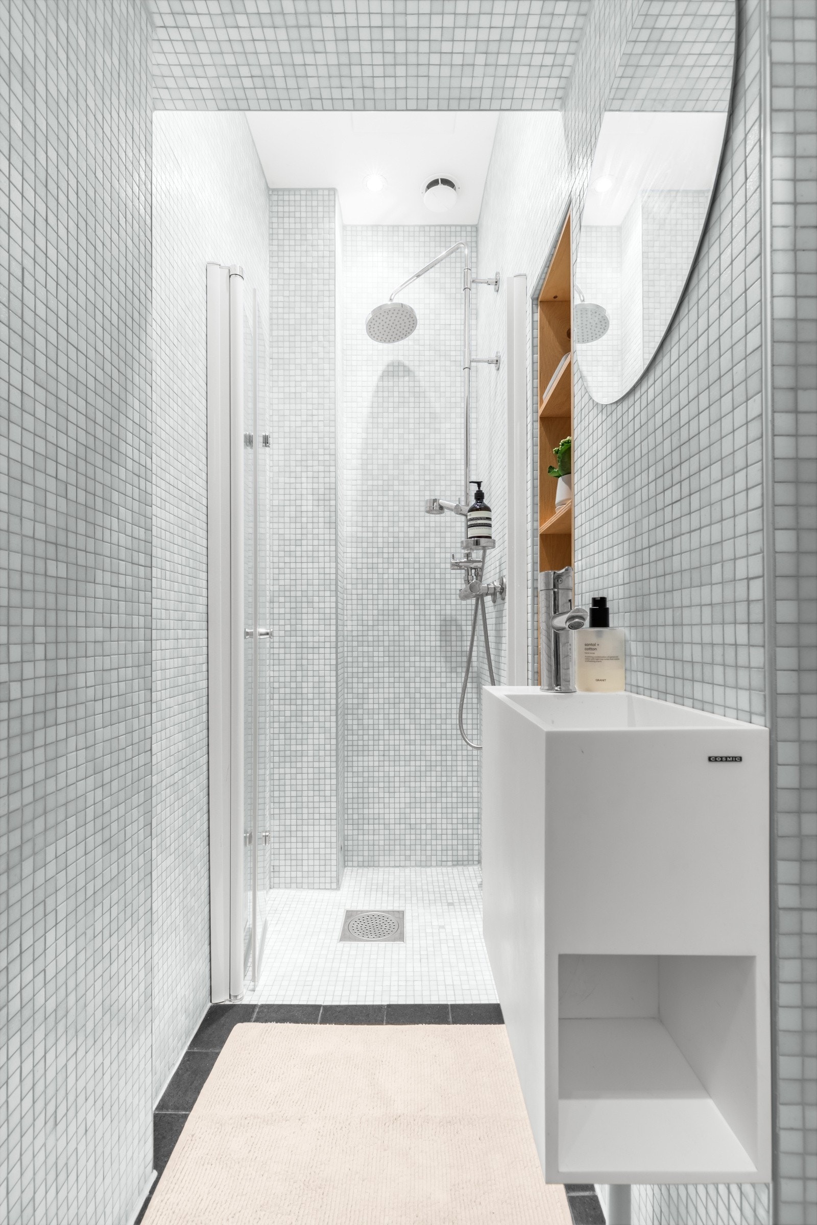 Leilighetens baderom ble tatt av borettslaget i 2012 Galleribilde