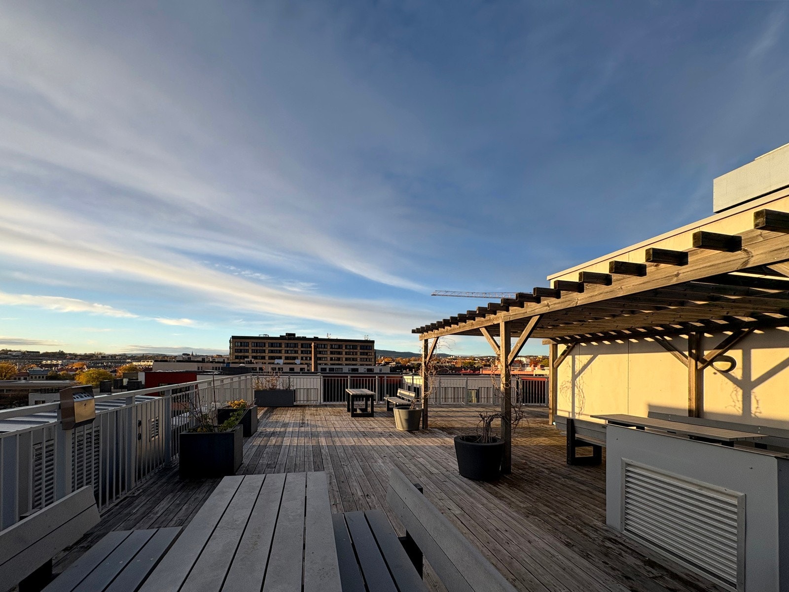 Flott, felles takterrasse for beboerne. Galleribilde