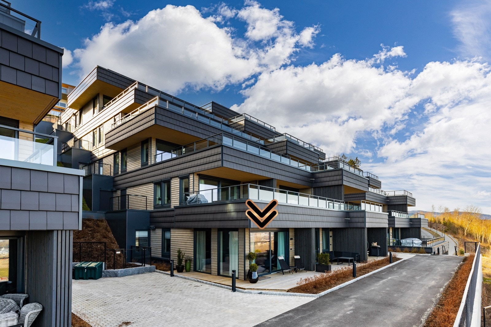 Leiligheten ligger i et nytt leilighetskompleks med naturskjønn og barnevennlig beliggenhet på Stoppenkollen. Galleribilde