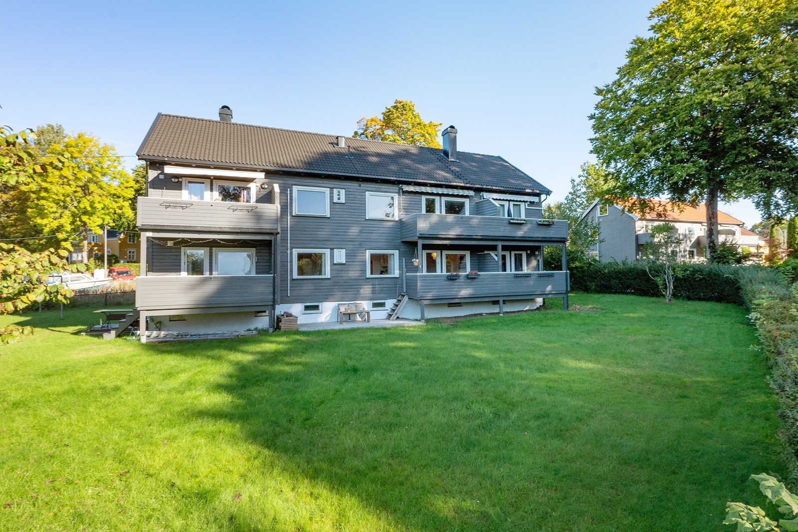 Fasaden på borettslaget ble malt i august 2025. Galleribilde