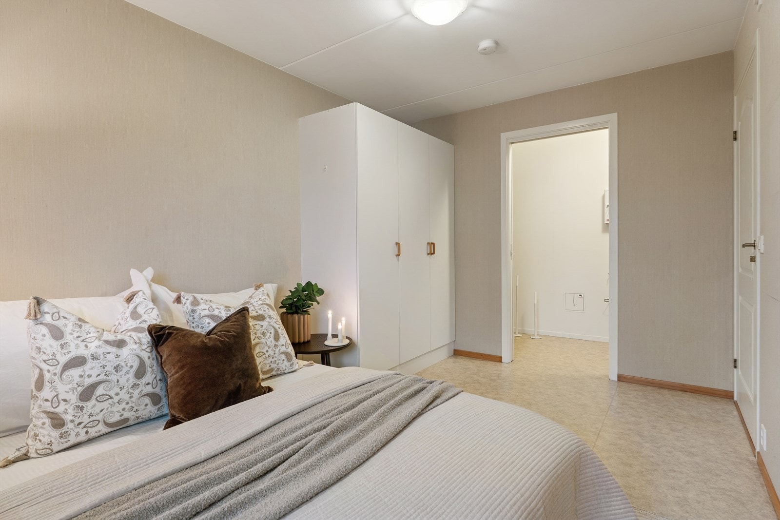 Her er det også direkte adkomst til innvendig bod. Galleribilde