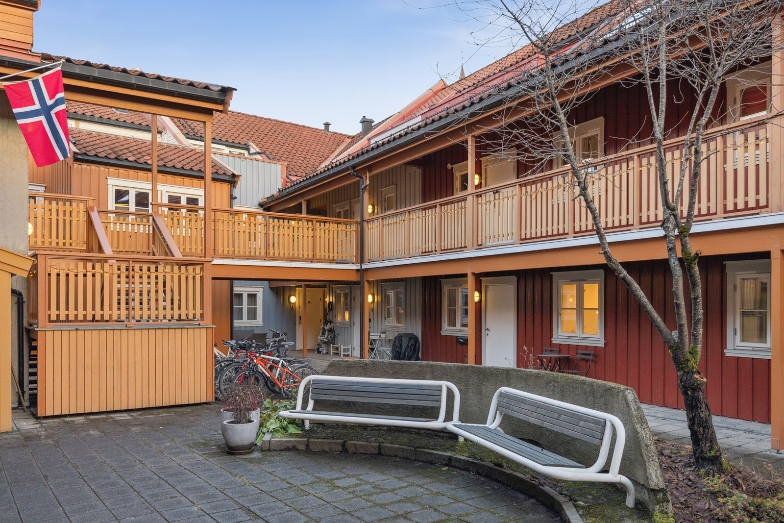 Her bor du sentralt med kort avstand til bussforbindelser, studiesteder, Solsiden og Trondheim sentrum. Galleribilde