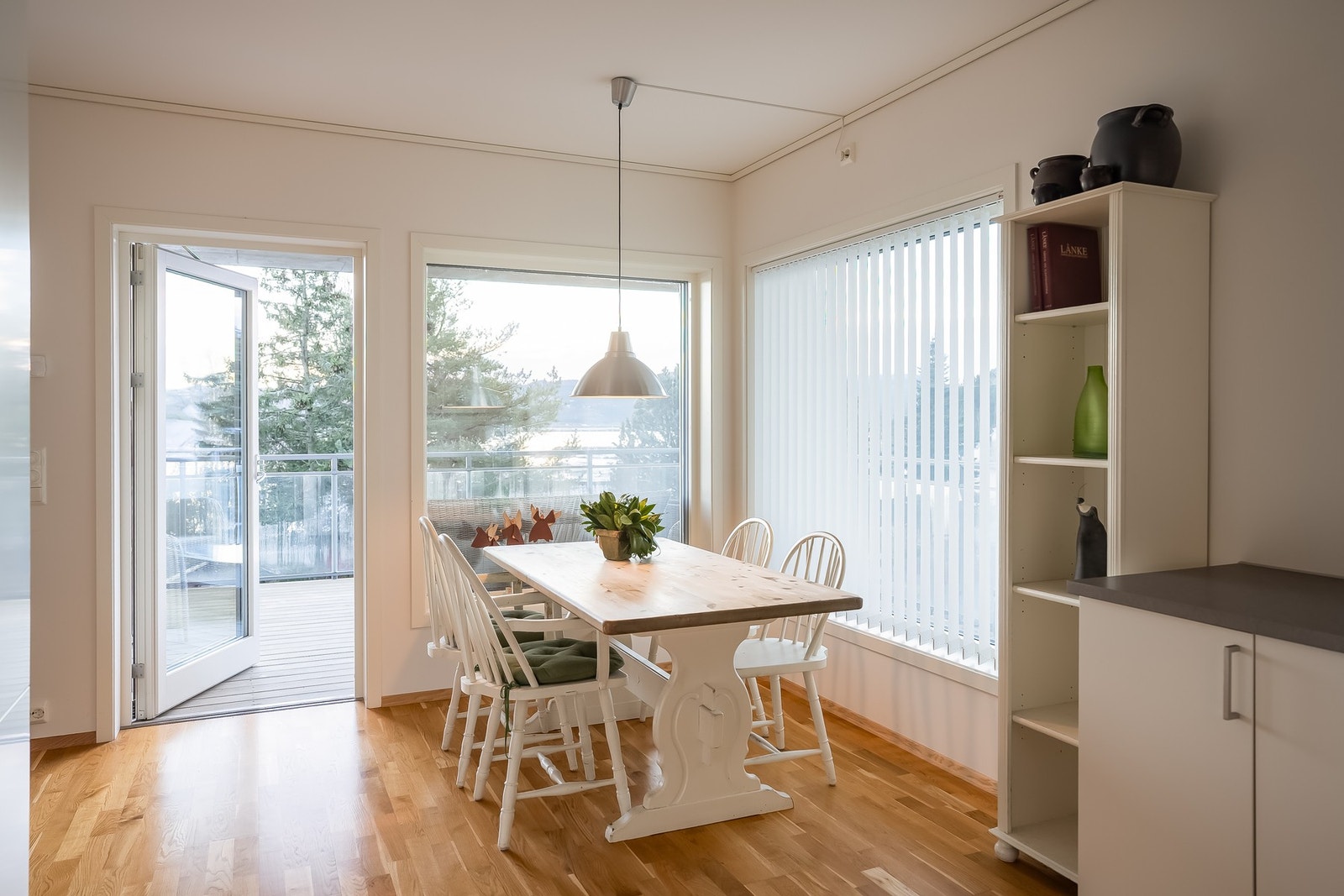 Energibesparende oppvarming med vannbåren gulvvarme. Galleribilde