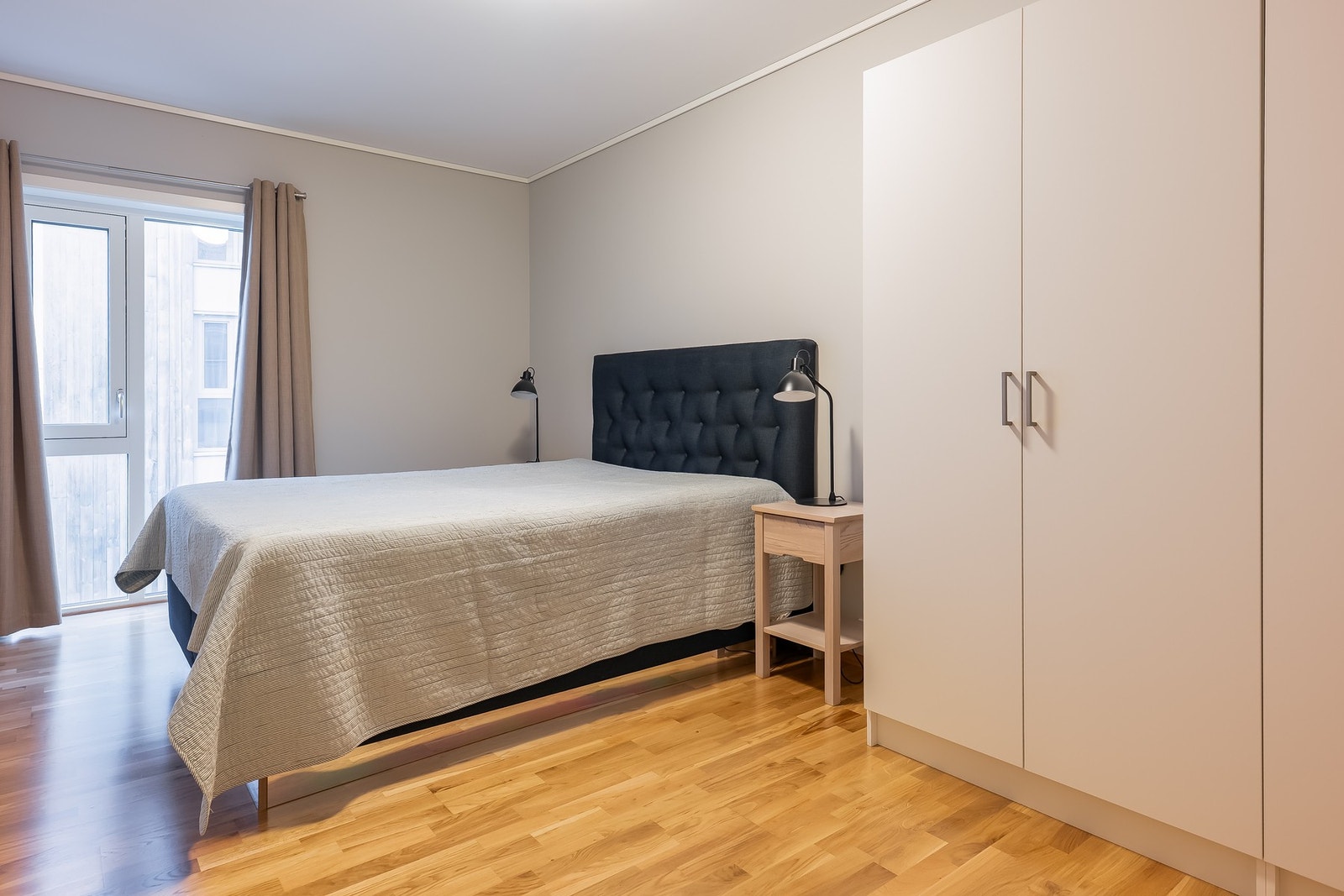 Leiligheten har to romslige soverom. Galleribilde