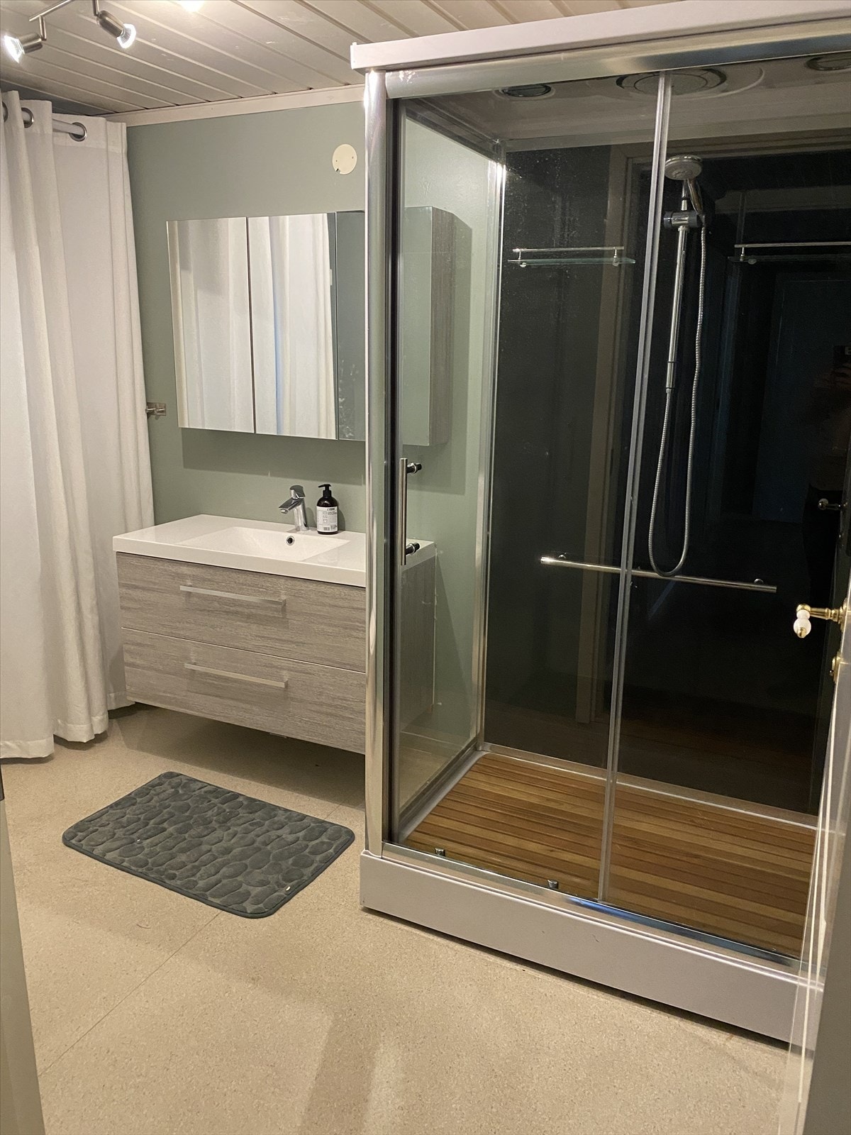 Utleiedel - fotografert av kunde. Galleribilde