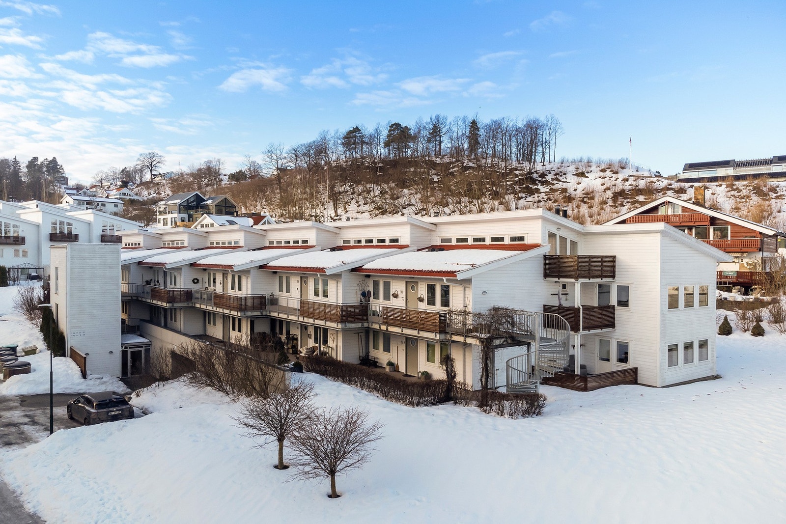 Boligen ligger i bygningens 1. etasje. Galleribilde