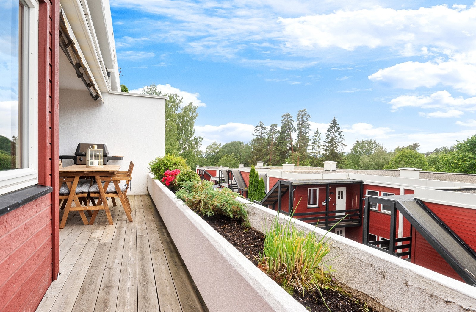 Terrasse med mye sol Galleribilde