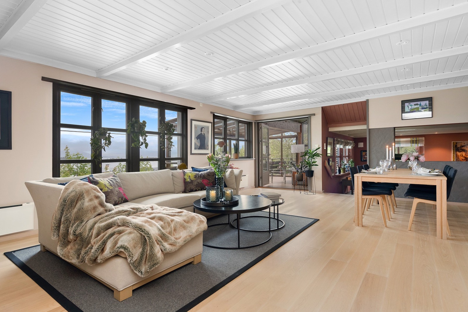 Flere rom å oppholde seg i her i 1. etasje Galleribilde