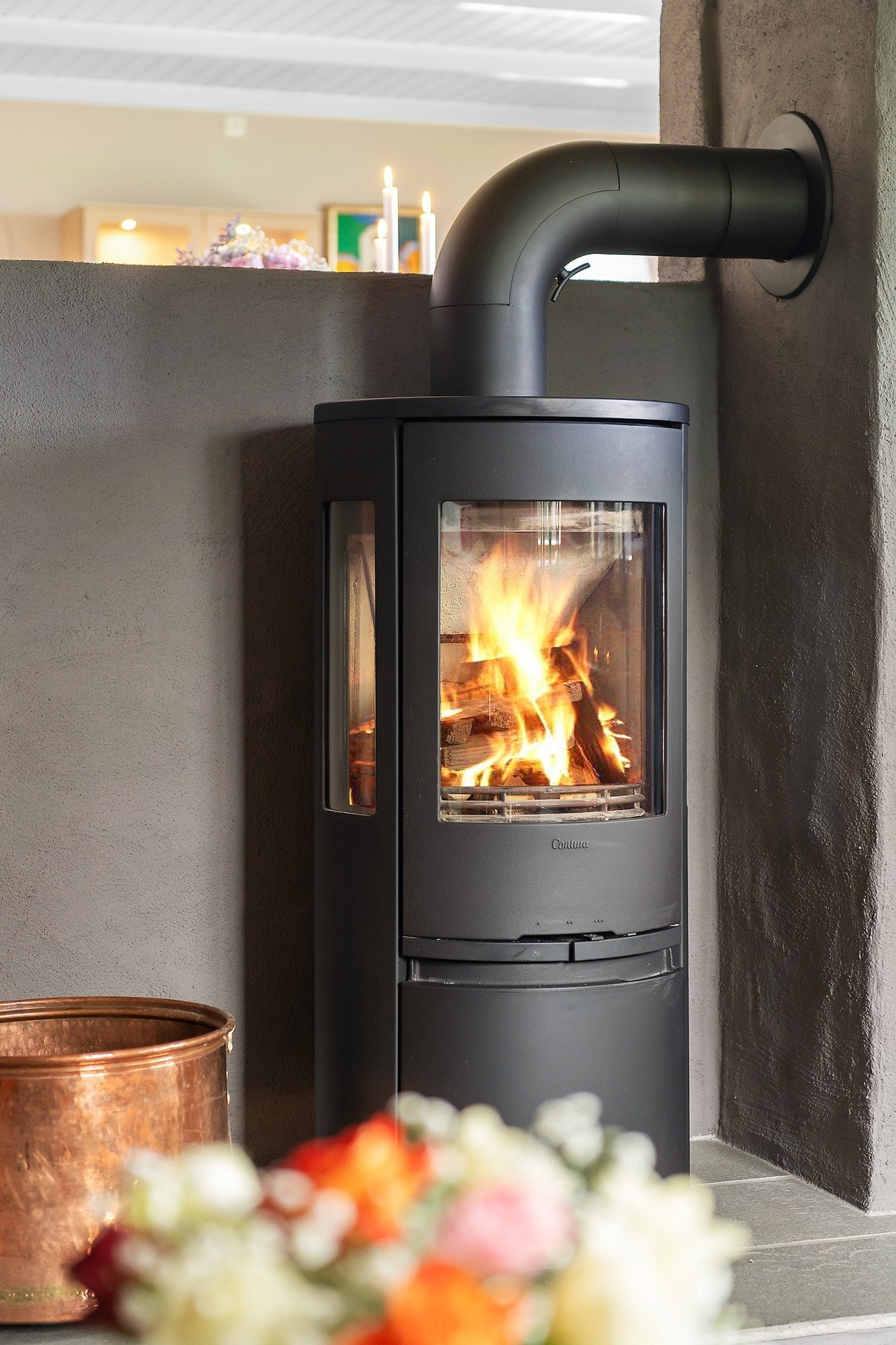 Rentbrennende vedovn i den vestre stuen Galleribilde