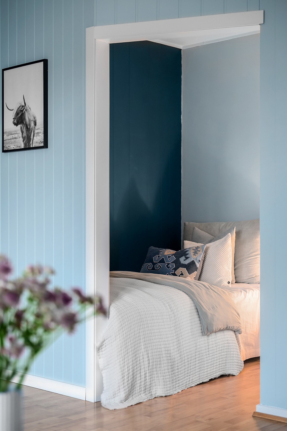 Alkoven er adskilt fra stue med lettvegger Galleribilde