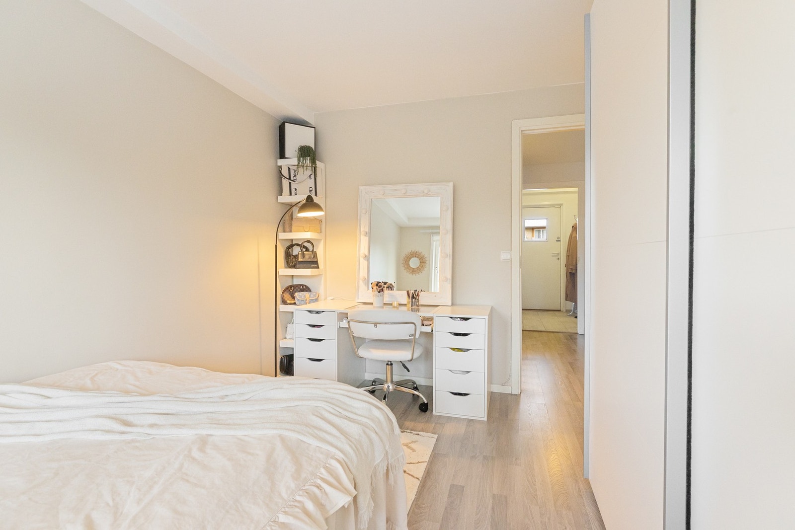 Soverom I Galleribilde