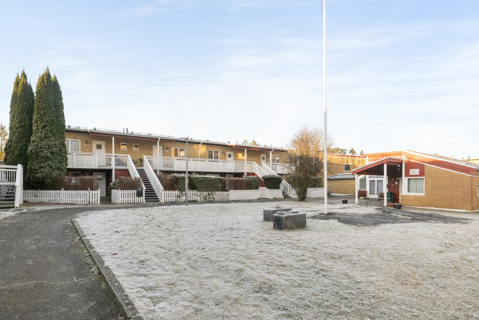 Vi takker for titten og håper å se deg på visning! Galleribilde