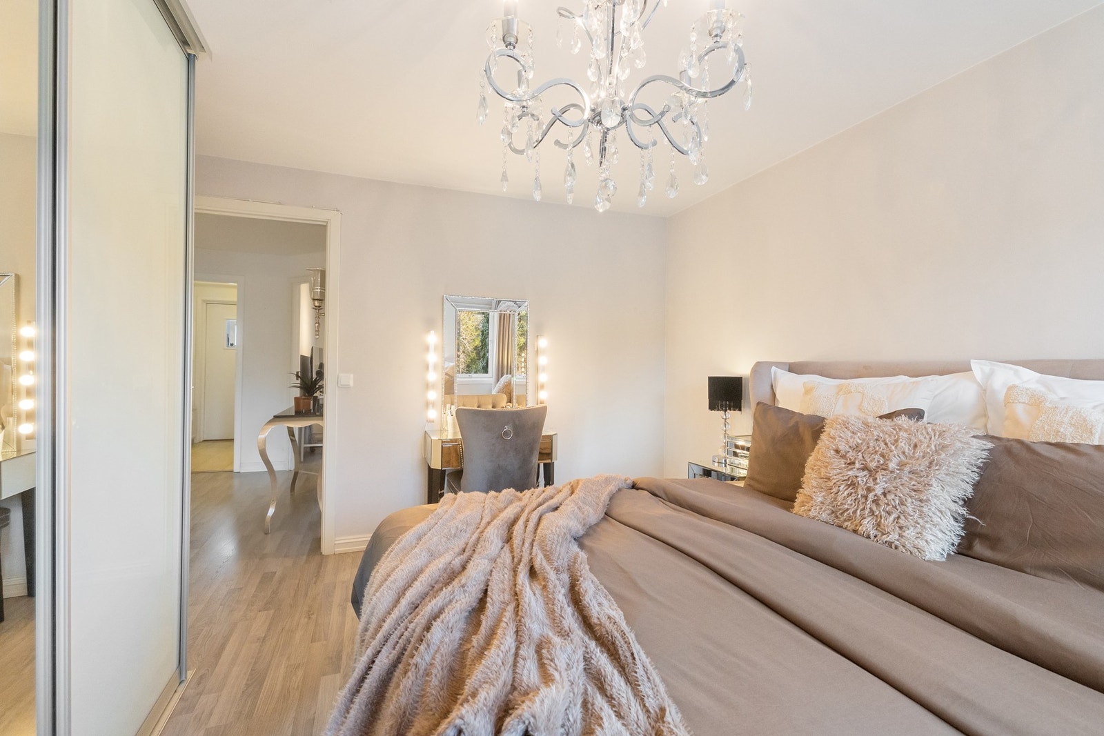 Soverom II Galleribilde