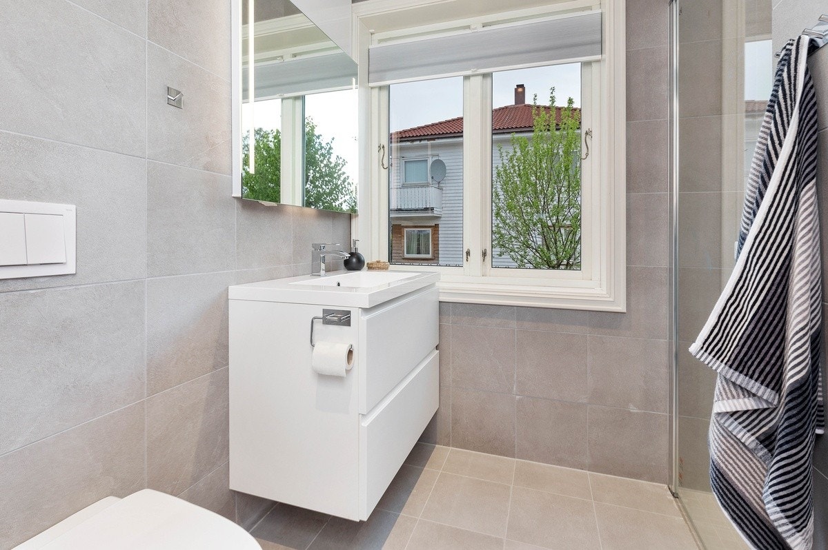 Bad hovedetasje Galleribilde