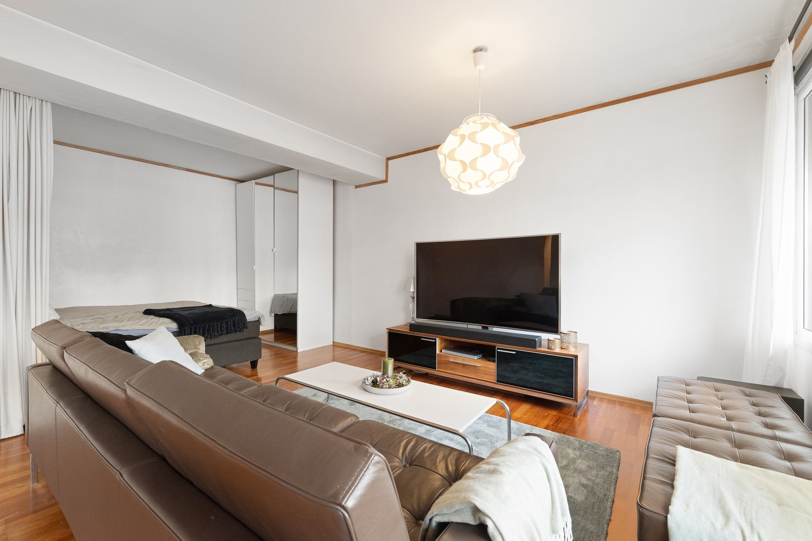 Med leiligheten får du kvaliteter som varmtvann inkl i fellesutgiftene Galleribilde