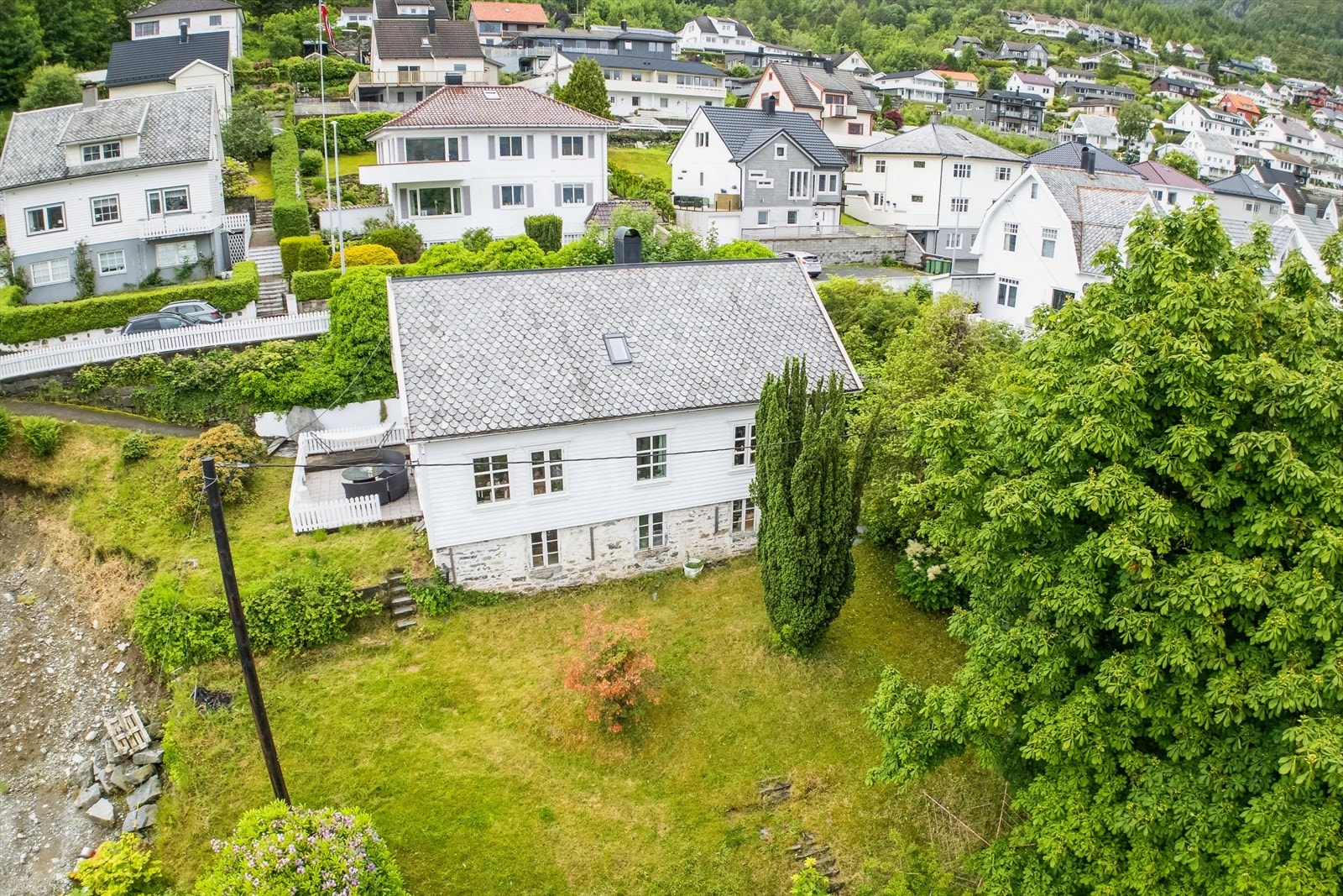 Det skal bygges bolig på nabotomt, inngang til boligen kan bli endret fra gate 3 Galleribilde