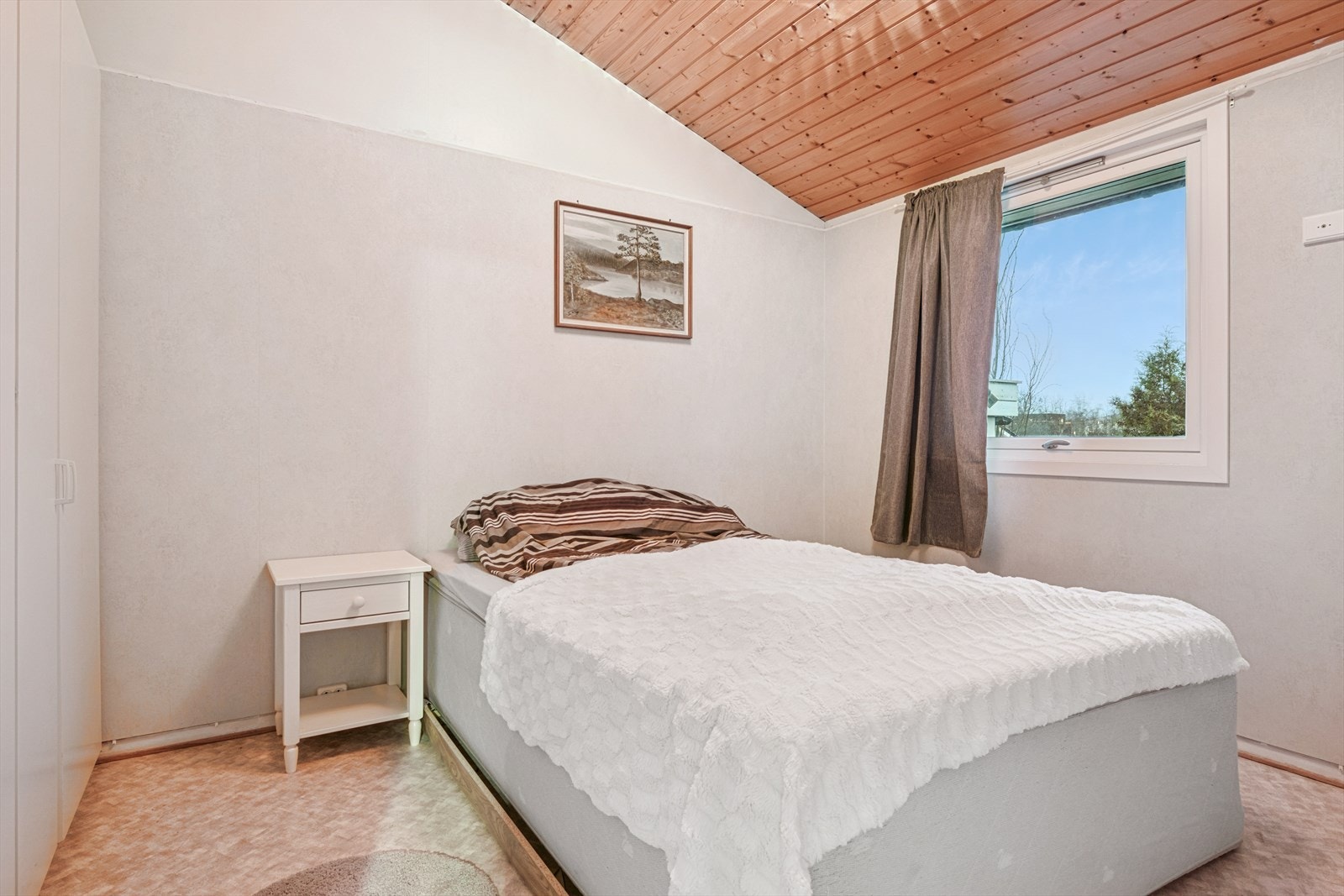 Soverom 1 på 9 kvm. Galleribilde