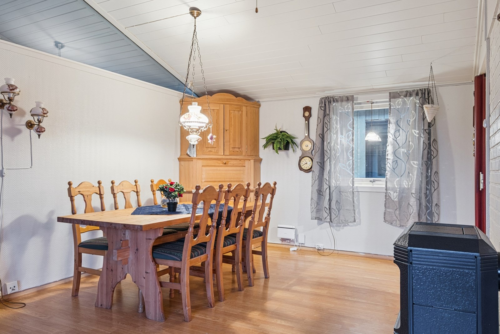 Enkelte vinduer i boligen er byttet i nyere tid. Galleribilde