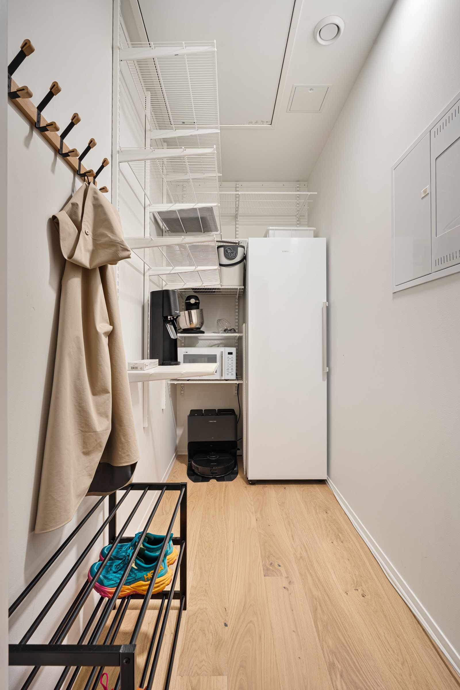 Praktisk innvendig bod i tillegg til sportsbod. Galleribilde