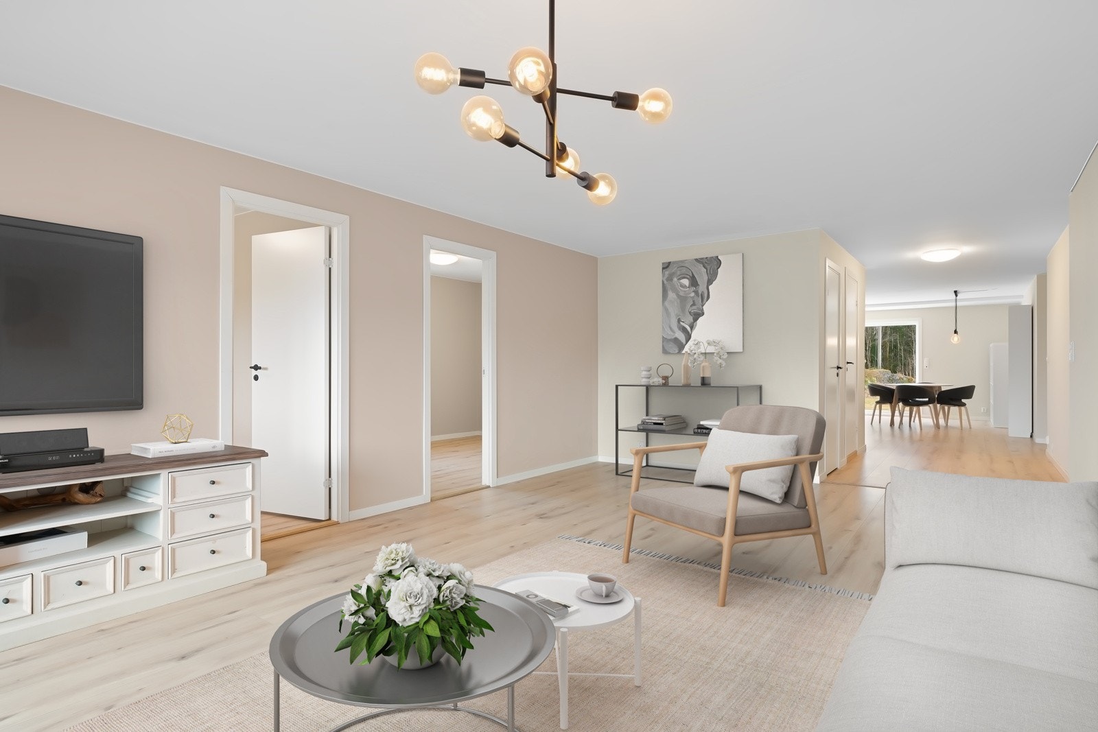 Naturlig adskilte soner med god plass til flere sittegrupper. Galleribilde