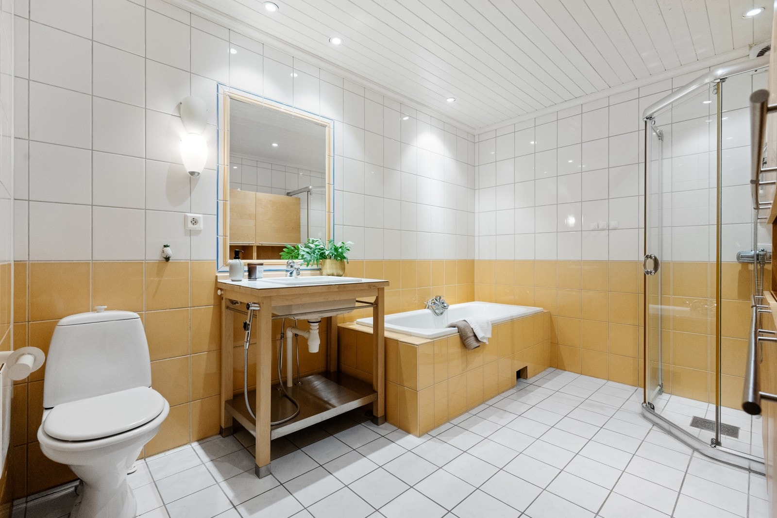 Stort bad i u.etg. med gulvvarme Galleribilde