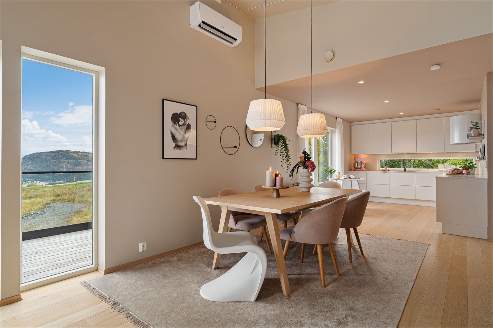 Varmepumpen er fra 2018 og er levert av General. Galleribilde