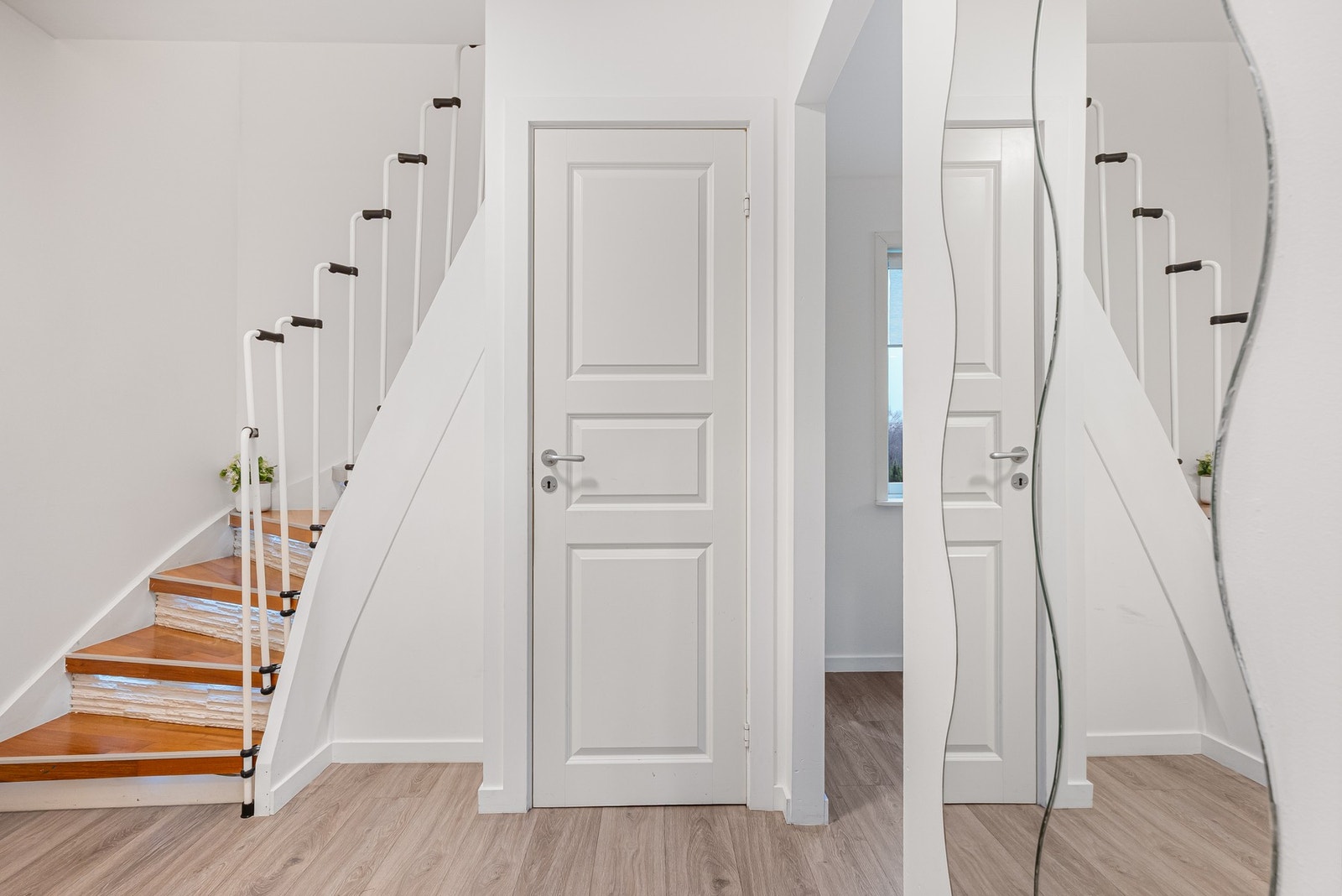 Velkommen opp eller ut, entre. Galleribilde