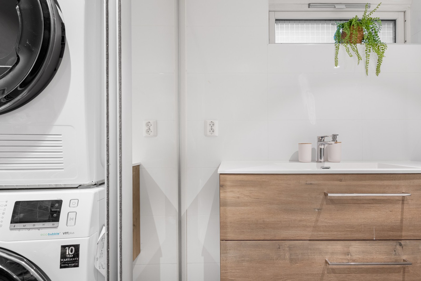 Bad nede med vaskemuligheter. Galleribilde