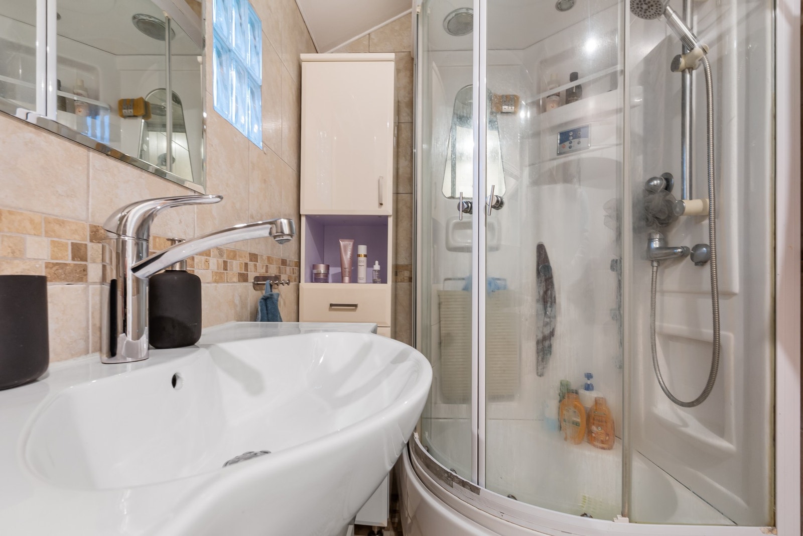 Bad oppe Galleribilde