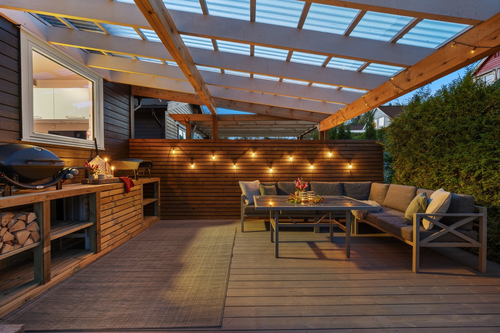 Her blir det enkelt å spise middagen ute på de fineste dagene. Galleribilde