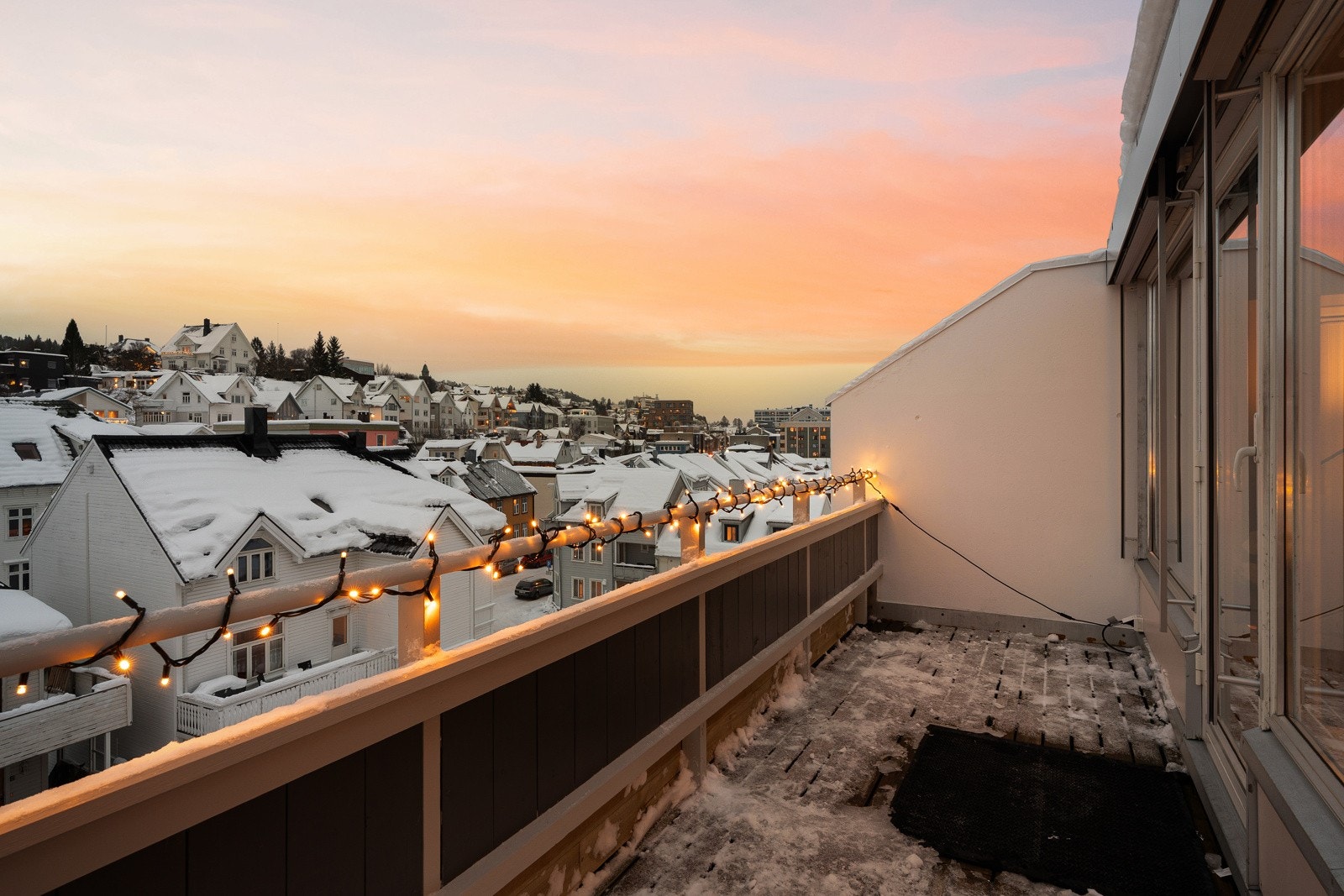 Her kan du flytte deg etter solen. Galleribilde