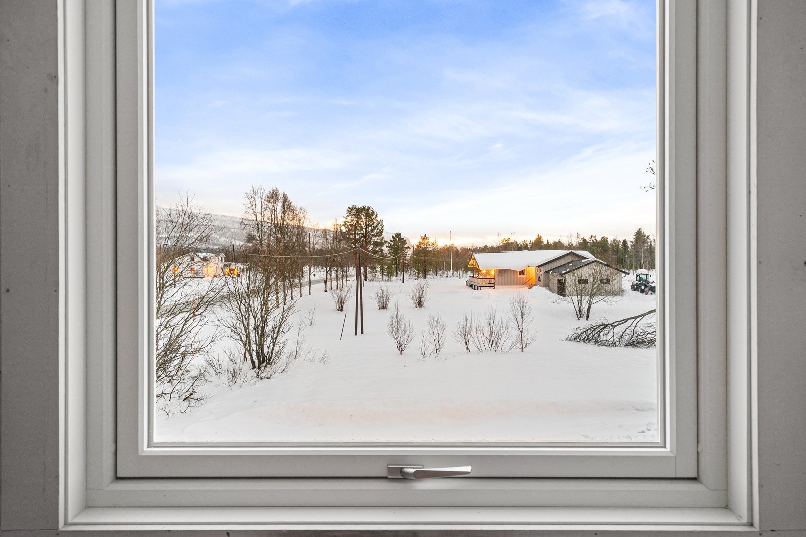 Pen utsikt i landlige omgivelser, bare 15 minutt unna Olsborg/Moen! Galleribilde