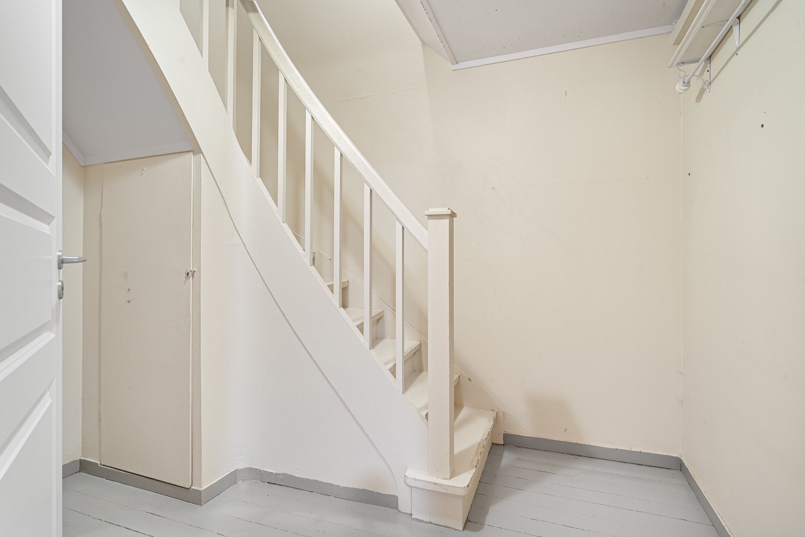 Trapp opp til overetasjen. Galleribilde