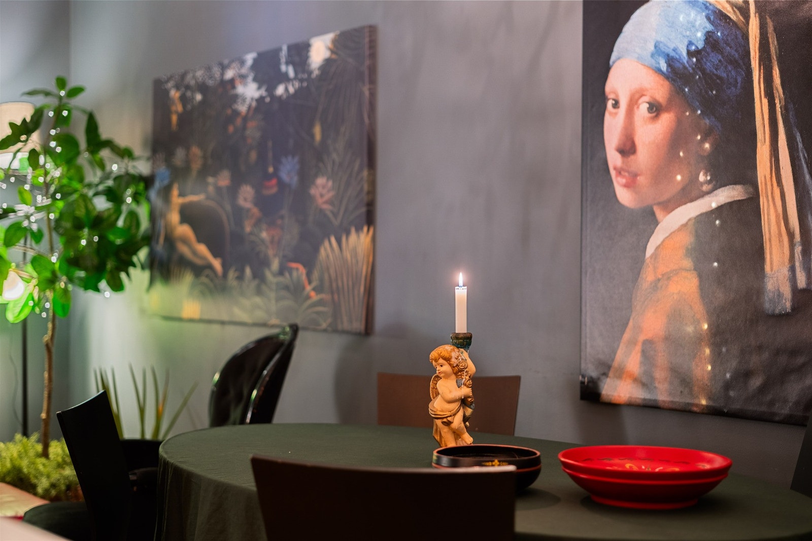 Spisegruppen finner sin naturlige plass mellom stue og kjøkken. Galleribilde