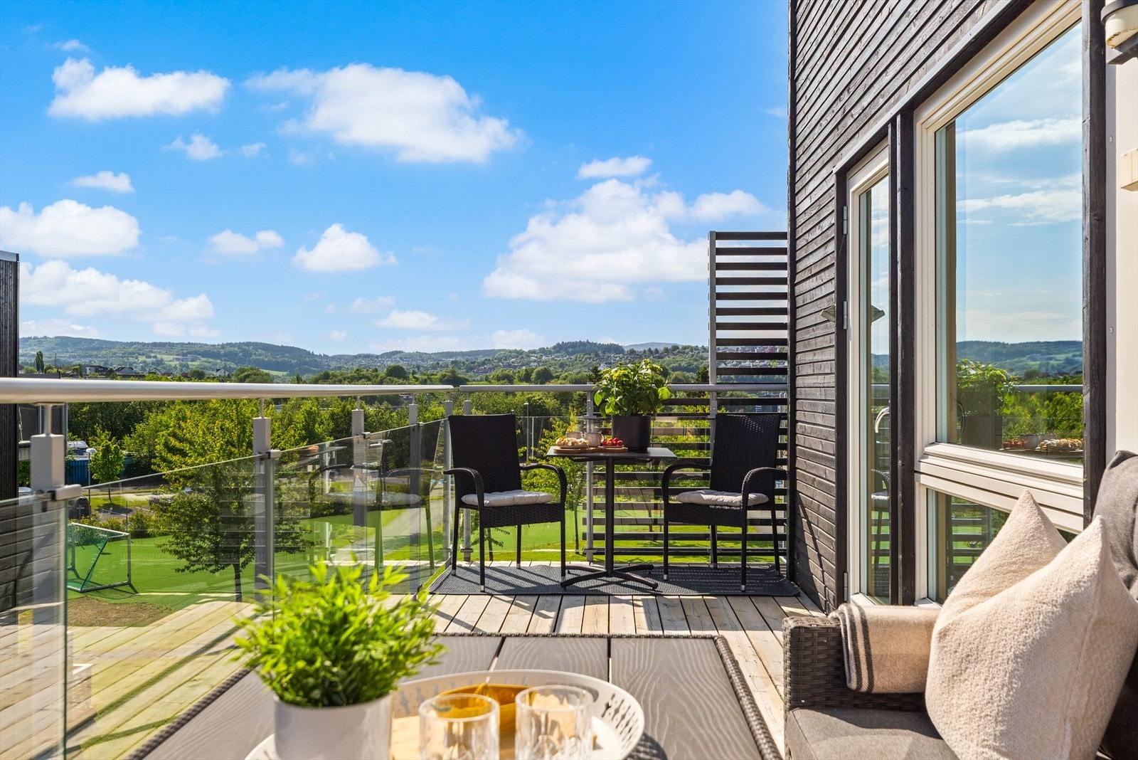 Velkommen til Gamle Leirvegen 105! Galleribilde