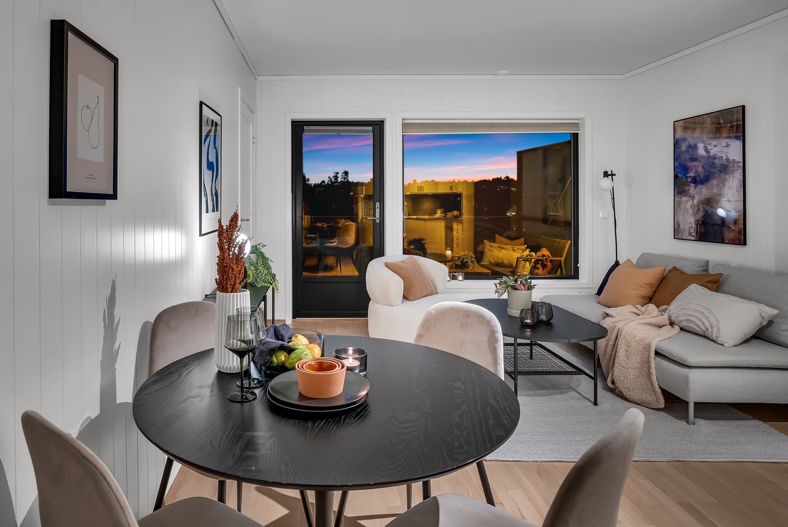 Her kan du invitere til et hyggelig måltid! Galleribilde