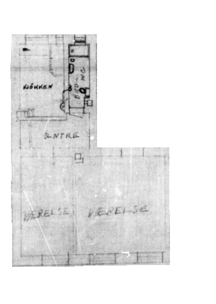 Originale byggetegninger indikerer ikke-bærende vegger mellom stuen og soverom som trolig kan åpnes/flyttes. Galleribilde