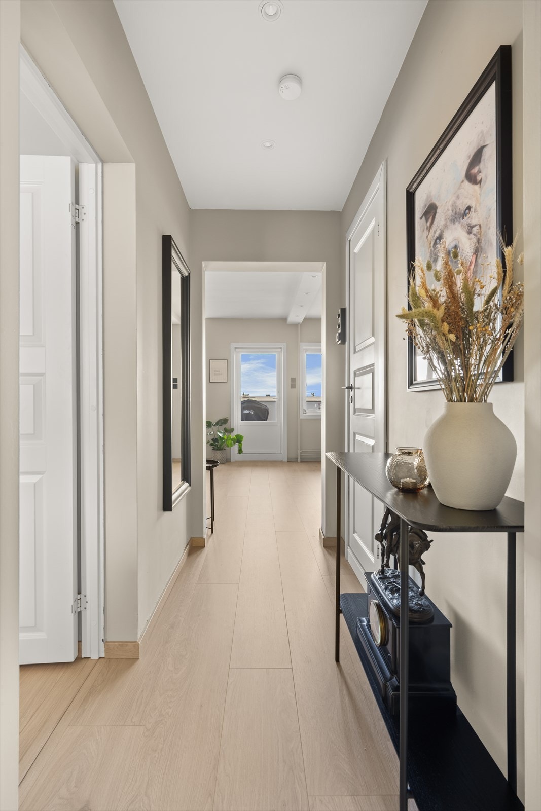 Gangen sikrer god flyt mellom de ulike rommene. Galleribilde