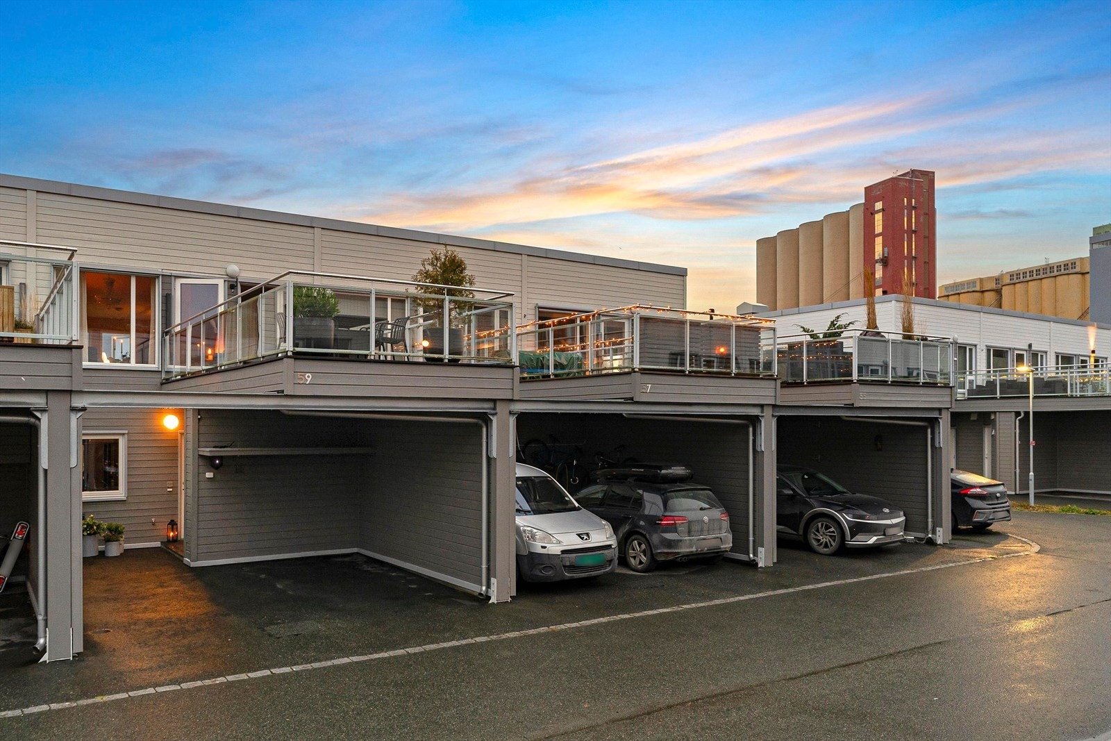 Området har gangavstand til buss og kort vei til dagligvare. Galleribilde