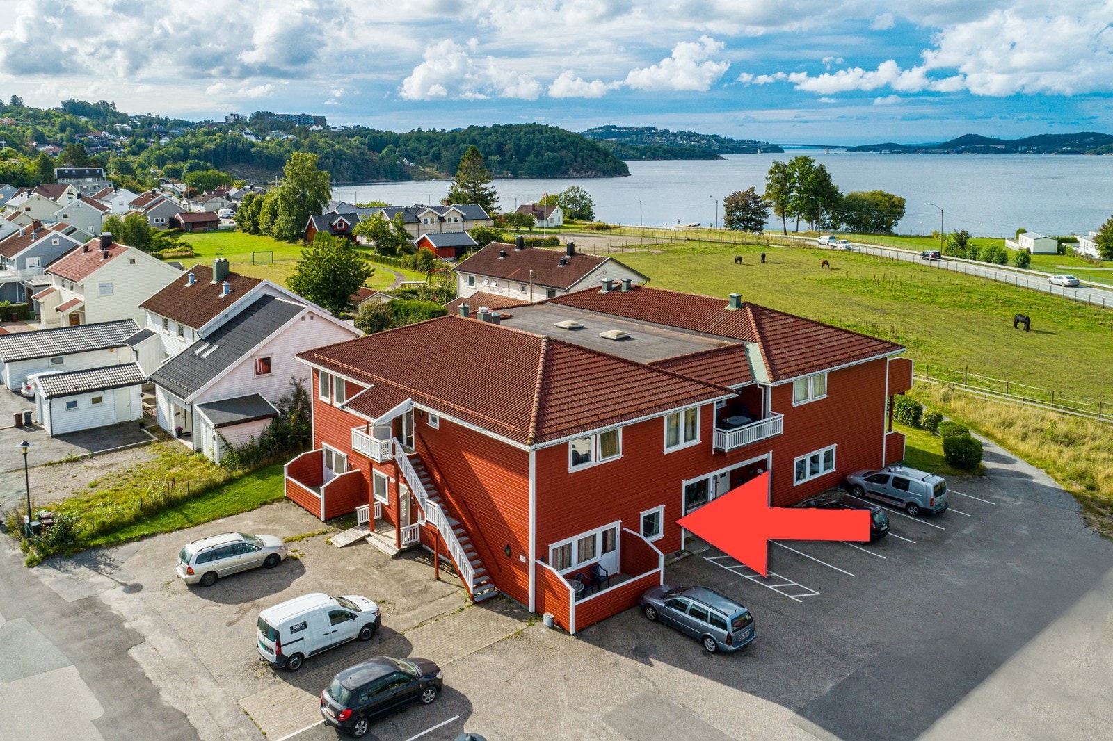 Lekker nyoppusset leilighet på Hamresanden med 2 soverom Galleribilde