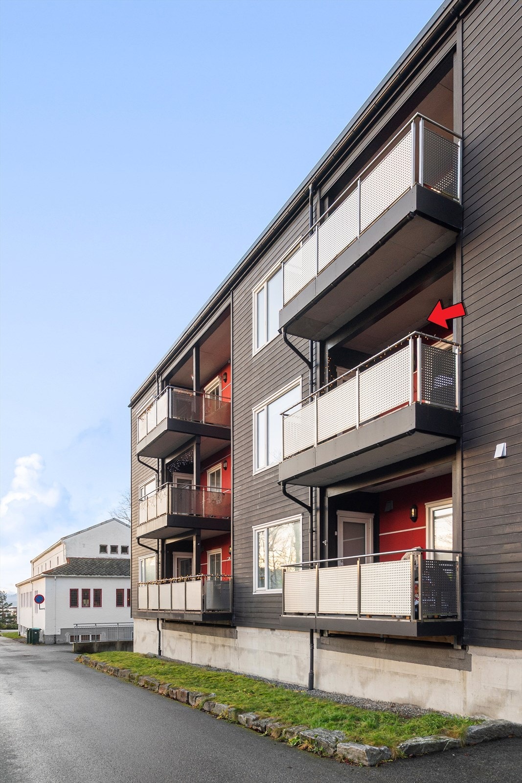 Leiligheten ligger 2. etasje mot øst Galleribilde