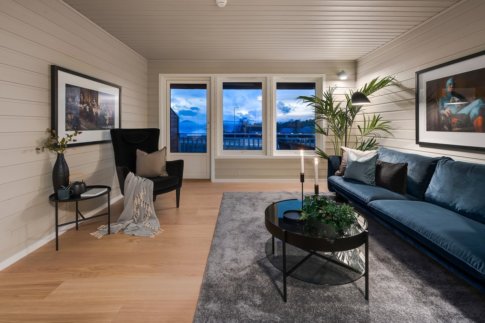 Lekker nyoppusset leilighet med vakker utsikt og svært gode solforhold! Galleribilde