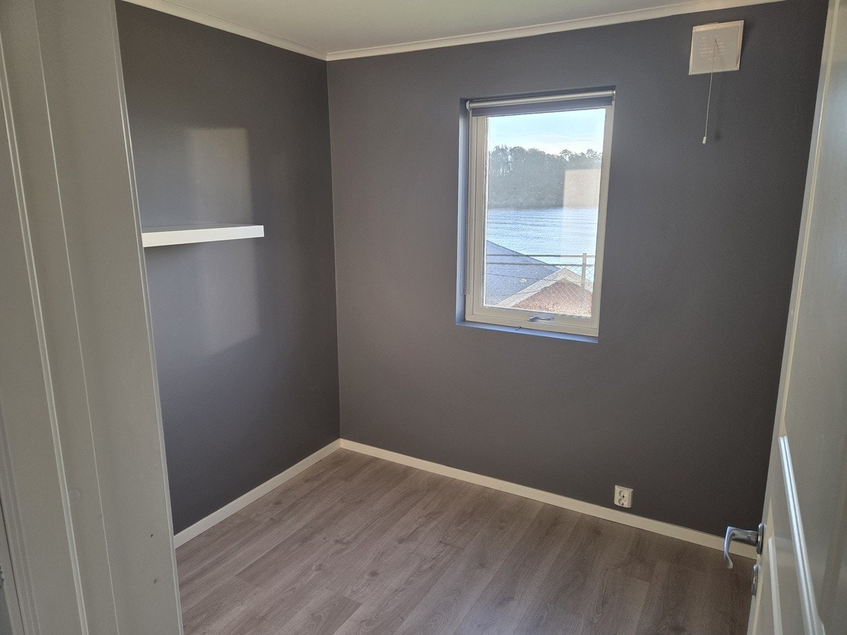 Lillesoverom Galleribilde