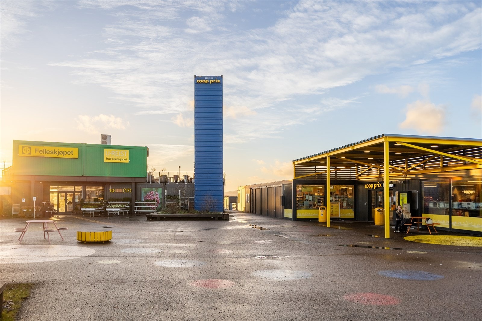 Nærhet til ulike butikker gjør det enkelt i hverdagen. Galleribilde