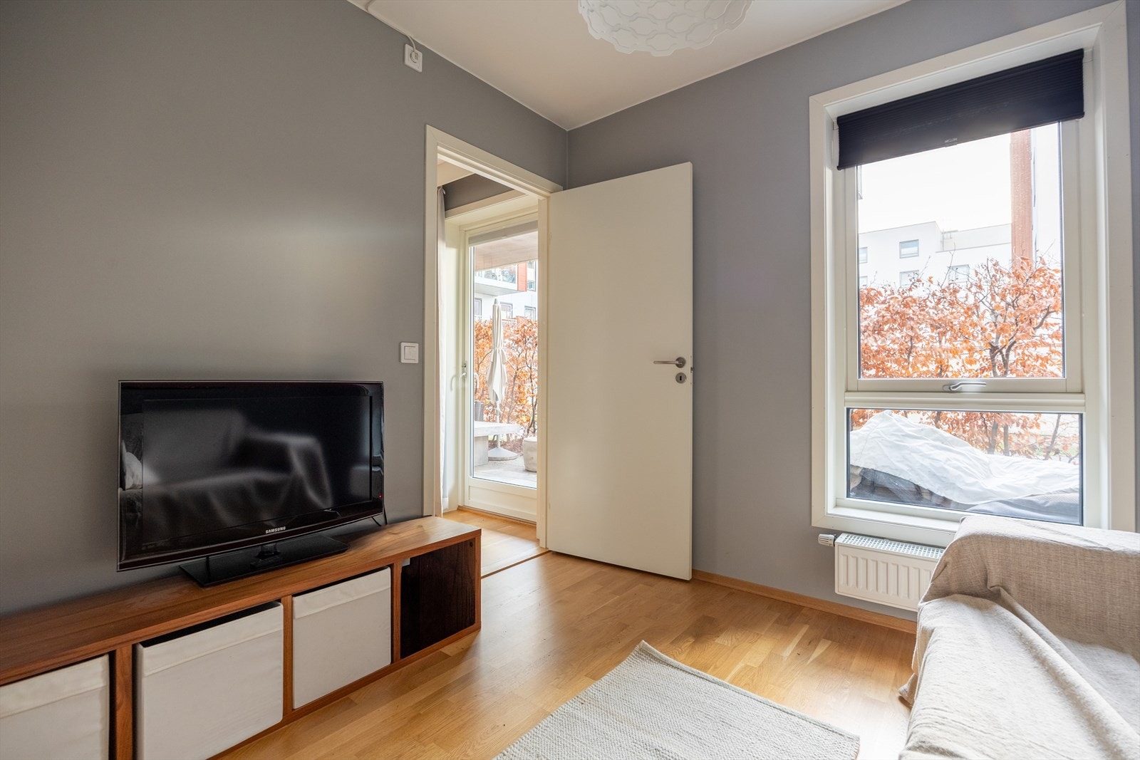 Alle soverommene har god plass til både senger og tilhørende møbler. Galleribilde