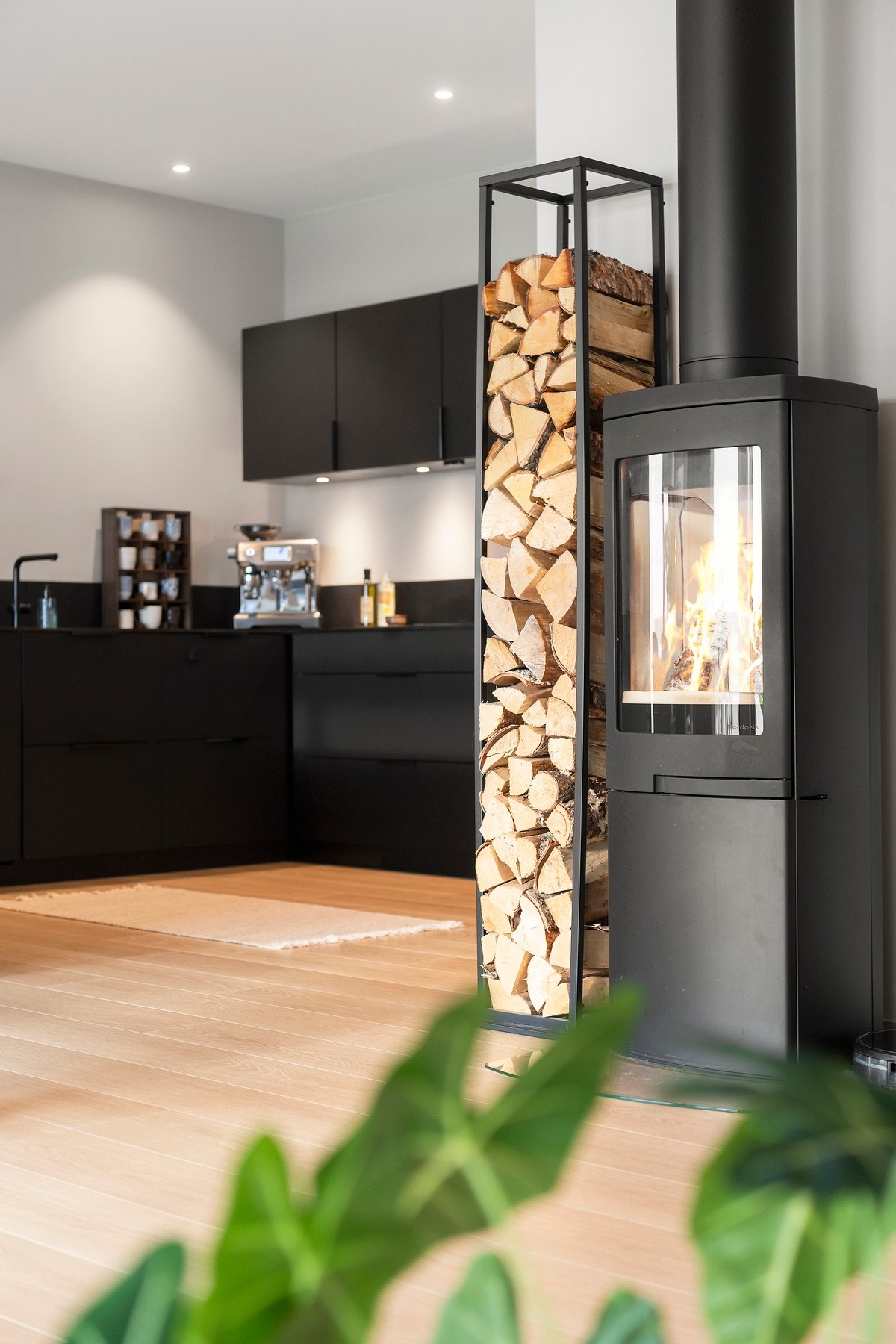 Boligen har rentbrennende vedovn Galleribilde